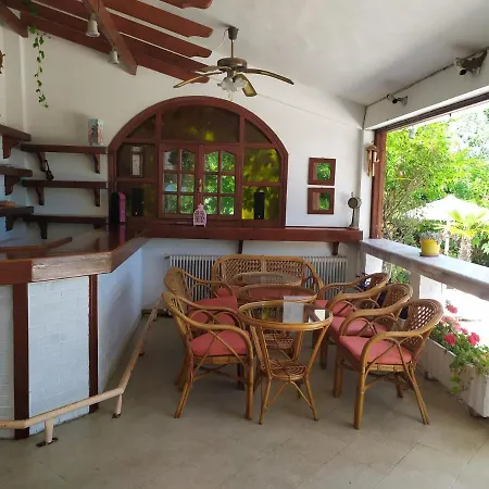 Cavo Paradiso * Asprovalta