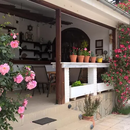 Cavo Paradiso אספרובלטה